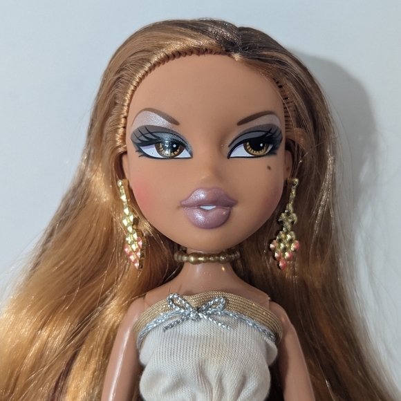Bratz Magic Hair Yasmin- Rare - Picture 6 of 8